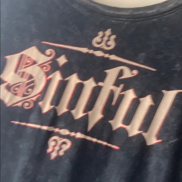 Blacks tee - Picture 2 of 7